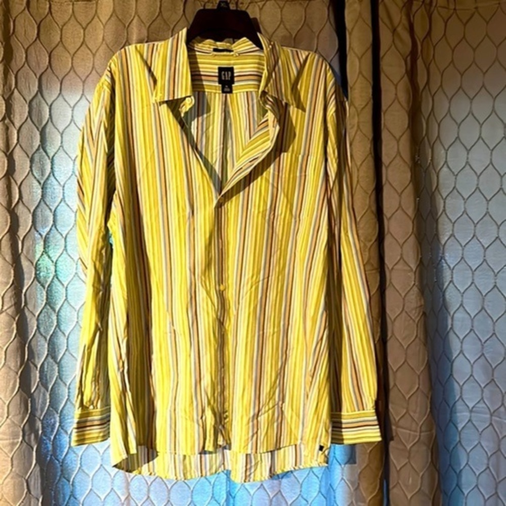 Men’s button down - Picture 1 of 4